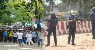 জুলাই আন্দোলন: কুবি শিক্ষার্থীদের ওপর প্রথম হামলা চালায় পুলিশ